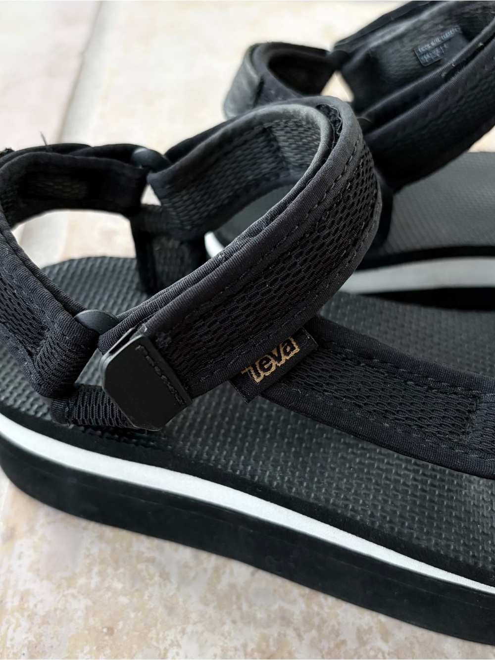 Teva Black & White 1102451 Platform Sandals Women’s 7, Sporty, Casual, Hippie - Picture 8 of 15